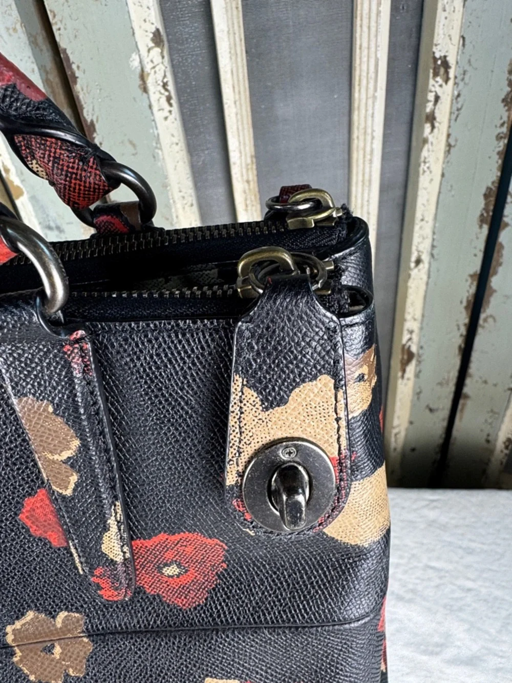 Coach Turnlock Borough Bag in Floral Print Leather. - Picture 5 of 16